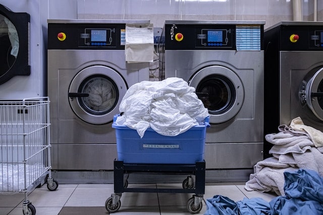 Bundling Chemicals and Equipment for Commercial Laundry